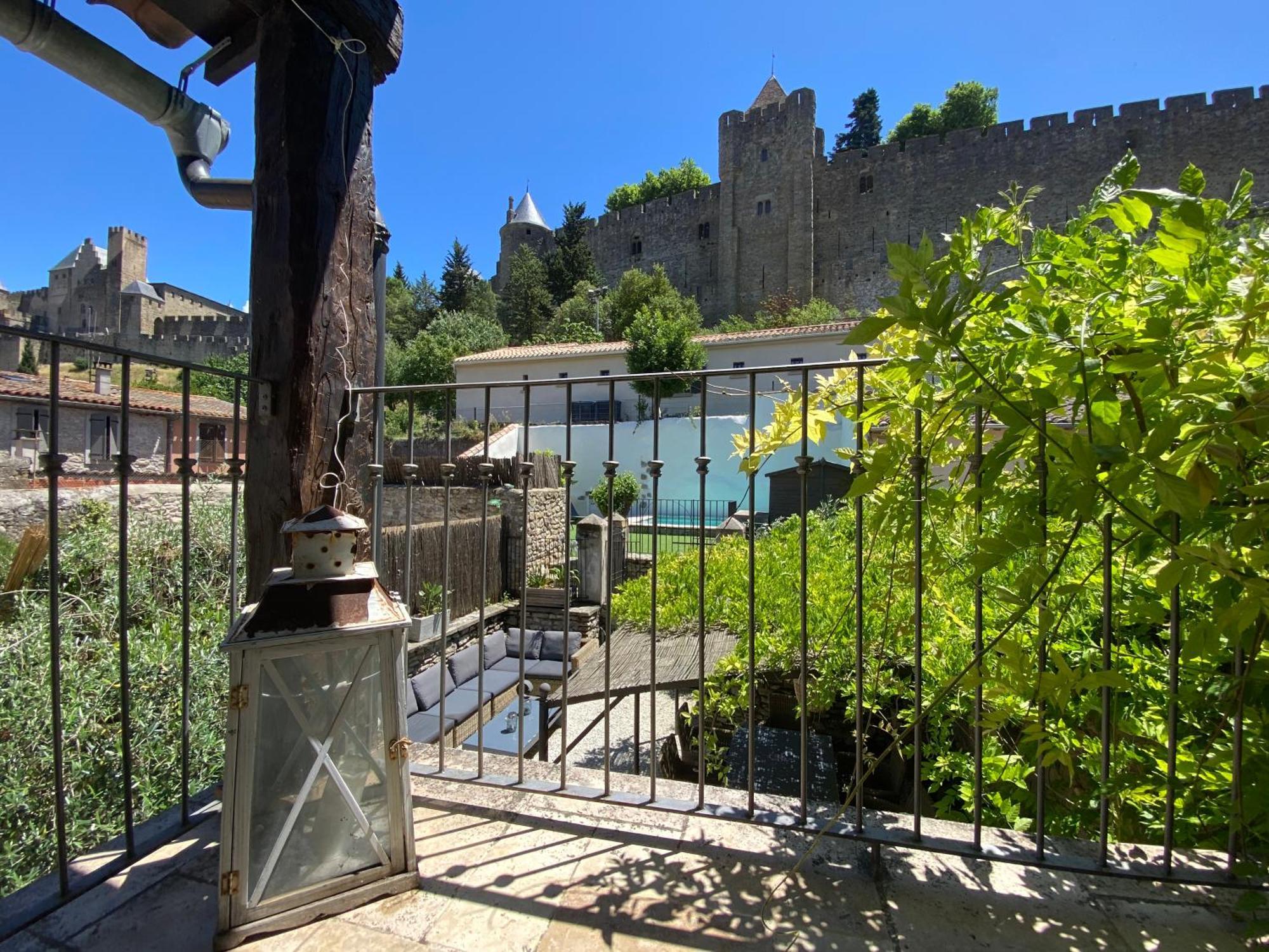 La Maison De La Tour Pinte Carcassonne Exterior photo